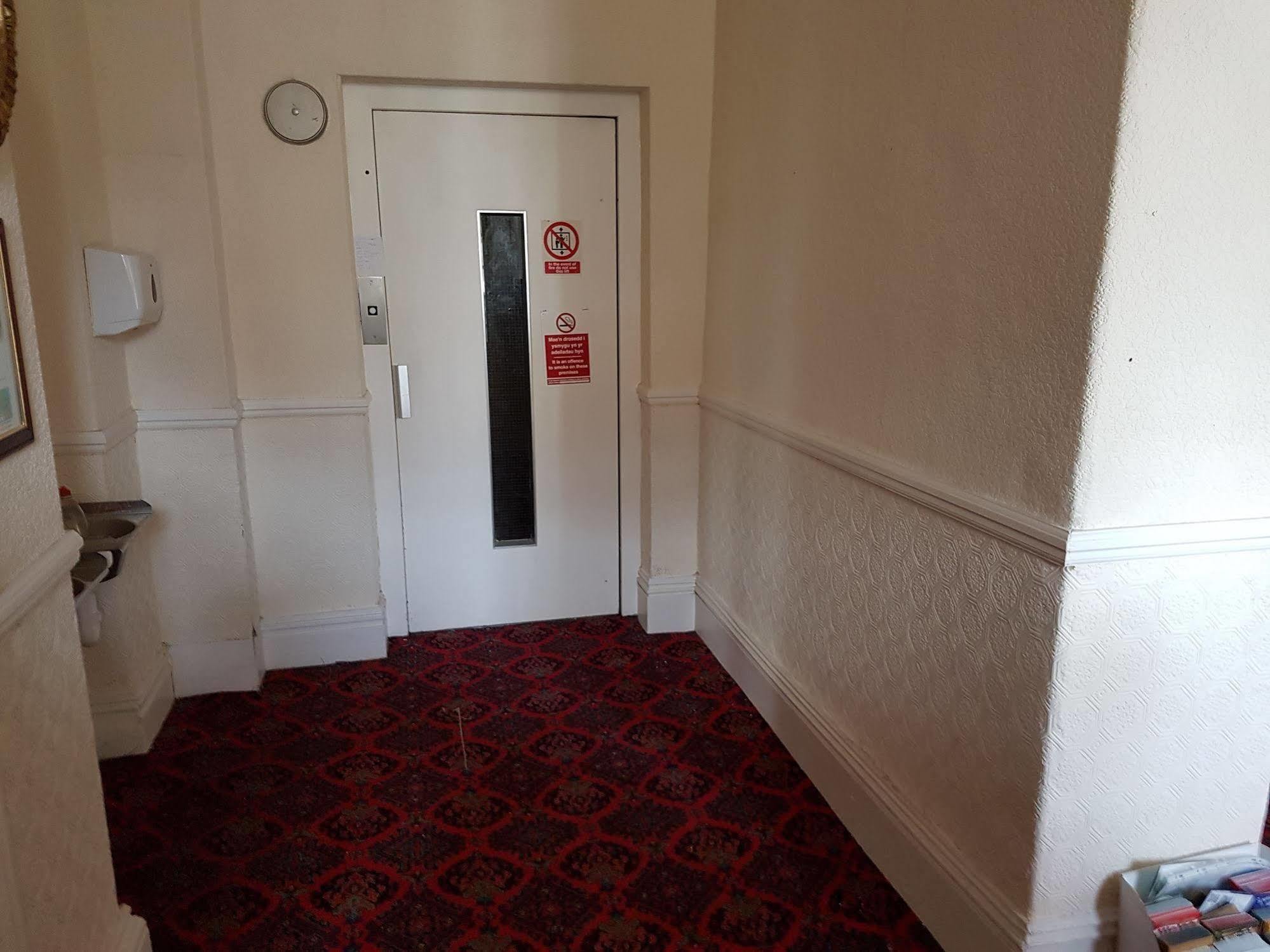 Grand Ash Hotel Llandudno Exterior foto